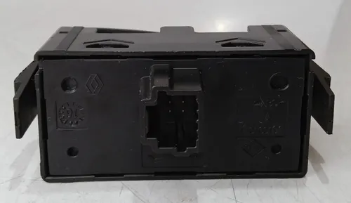 Botão Pisca Alerta E Trava Sandero 2016 2017 2018 2019 Preto