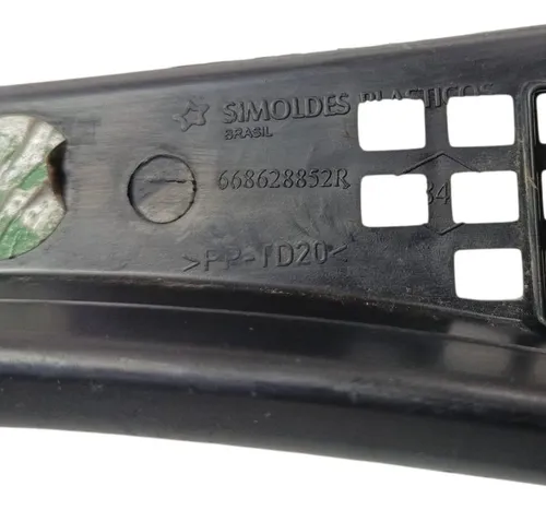 Grade Churrasqueira Direita Sandero 2008 - 2014 Preto