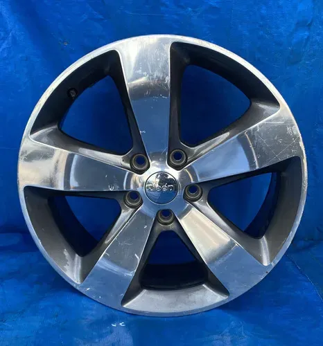 Roda Grand Cherokee Aro 20 2012  Prateado