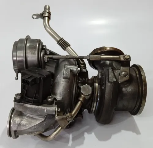 Turbina Esquerda Bmw 550i 750i  4.4 V8 2010 2011 2012