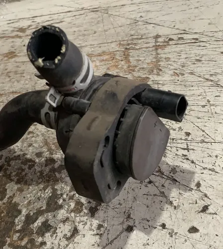 Bomba Auxiliar Água Mercedes C180 E250 2.0 2012 - 2014