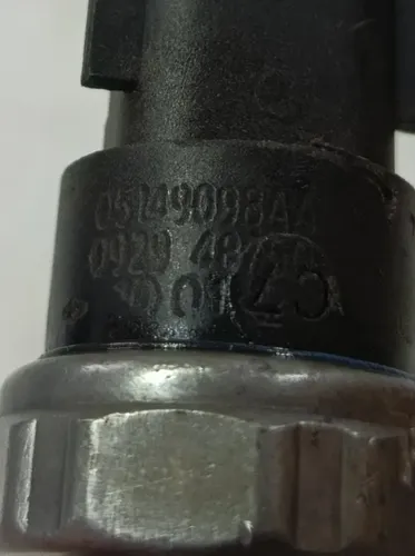 Sensor Pressão Óleo Chrysler 300c 5.7 2007 2008 / 05149098aa