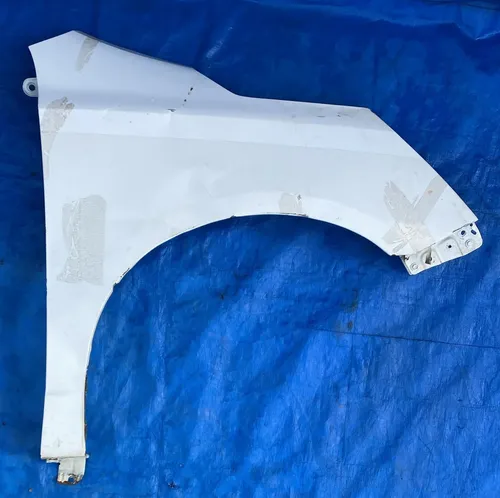 Paralama Direito Cobalt 2012 A 2016 / Detalhe