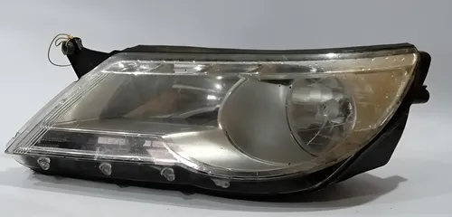 Farol Esquerdo Tiguan 2009 2010 2011  / Detalhe Esquerdo