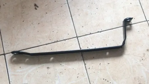 Suporte Do Tanque Lado Direito Mercedes E250 2014