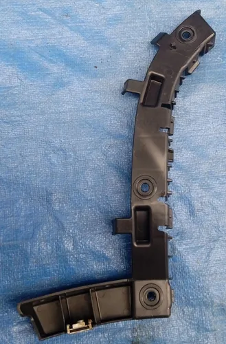 Guia Do Parachoque Traseiro Esquerdo Freelander 2 2008 2014