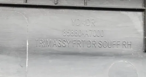 Soleira Porta Dianteira Direita Cerato 2014 - 2019 Preto