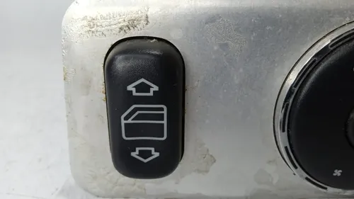 Botão Comando Vidro E Ar Traseiro Mercedes Ml350 2004 2005 Preto