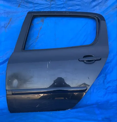 Porta Traseira Esquerda Peugeot 307 2003 Á 2011 Detalhe Traseira Esquerda Preto
