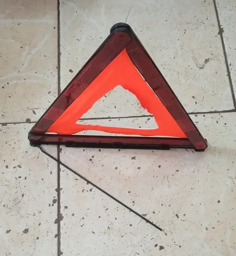 Triângulo Sinalização Jac T5 2016 2017 2018 2019 Original Triângulo Sinalização Jac T5 2016 2017 2018 2019 Original