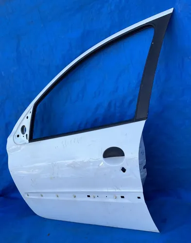Porta Dianteira Esquerda Peugeot 206 207 1998 A 2008 Detalhe Dianteira Esquerdo Branco
