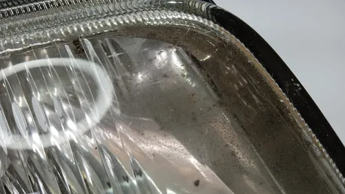 Farol Direito Audi A4 1997 / Detalhe Direito/passageiro