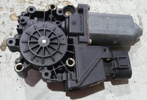 Motor Vidro Elétrico Dianteiro Direito Audi A4 1994 - 1999