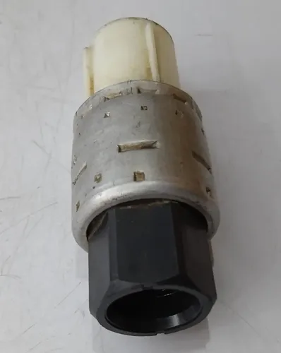 Pressostato Ar Condicionado Focus 2001 - 2008 95bw19e561aa
