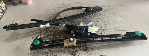 Máquina Vidro Dianteira Esquerda C4 Picasso 2019
