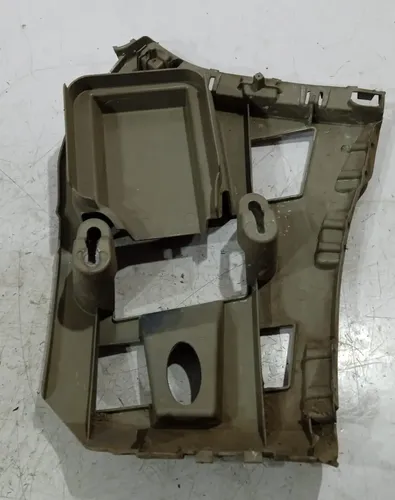 Suporte Guia Parachoque Traseiro Esquerdo Bmw 135 2015