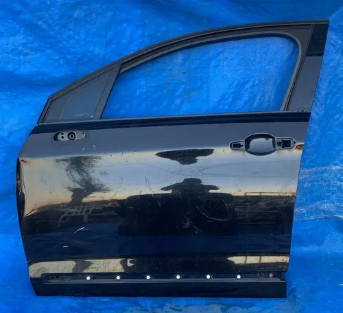 Porta Dianteira Esquerda C5 Sedan 2008 - 2012  / Detalhe Dianteira Esquerdo Preto