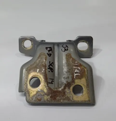 Dobradiça Superior Porta Dianteira Direita J3 2011