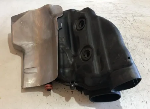 Caixa Filtro De Ar Esquerdo Bmw X6 4.4 8cc 2010