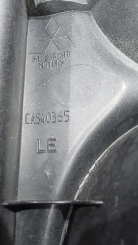 Moldura Da Lanterna Esquerda Tr4 2008 - 2015 Preto