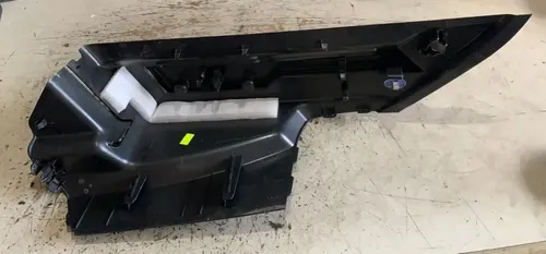 Acabamento Porta Malas Direito Peugeot 3008 2019 9810352177