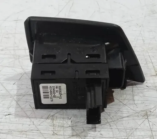 Botão De Vidro Traseiro Esquerdo Bmw 535 550 2010 2011 