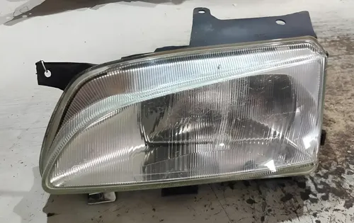 Farol Esquerdo Peugeot Partner 1998 - 2003 Esquerdo Farol Esquerdo Peugeot Partner 1998 - 2003 Esquerdo