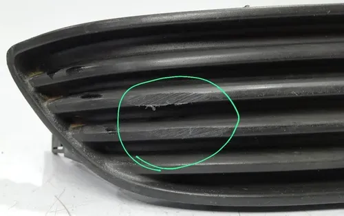 Moldura Farol Milha Direito Corolla 2003 - 2008 Preto Direito