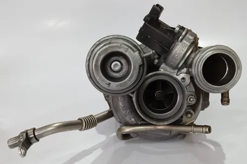 Turbina Esquerda Bmw 550i 750i  4.4 V8 2010 2011 2012
