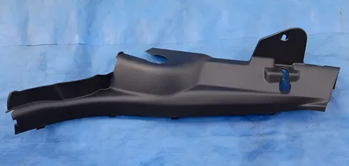 Acabamento Soleira Traseira Esquerda Toyota Yaris 2019