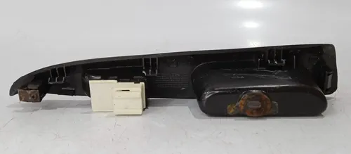 Botão De Vidro Traseiro Direito Chery Qq 2011 - 2015