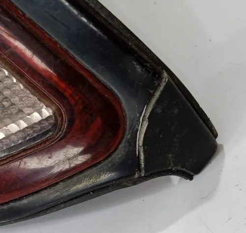 Lanterna Esquerda Tampa Mitsubishi Diamante 1992