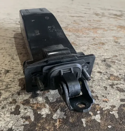 Limitador Porta Traseira Esquerda Peugeot 3008 2019