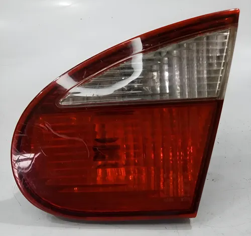 Lanterna Direito Tampa Traseira Daewoo Lanos 1995 - 1997 Direito/passageiro Vermelho