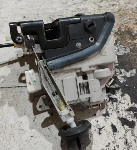 Fechadura Traseira Esquerda Audi A4 2014