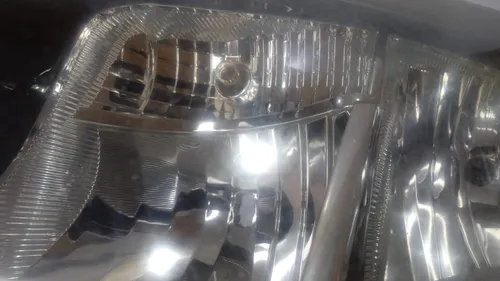 Farol Esquerdo Sandero 2015 - 2020 Detalhe Esquerdo/motorista