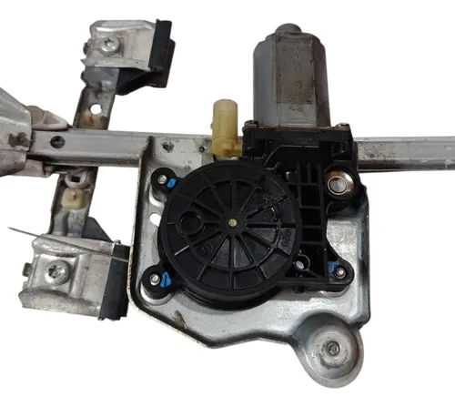 Máquina De Vidro Traseiro Esquerdo Vectra 2010