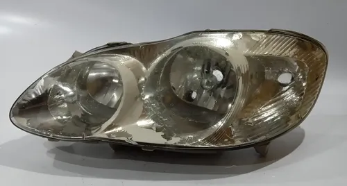 Farol Esquerdo Corolla Fielder 2003 - 2008 / Detalhe Esquerdo