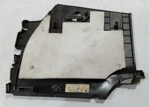 Moldura Central Traseira Direita Grand Cherokee 2012 - 2016