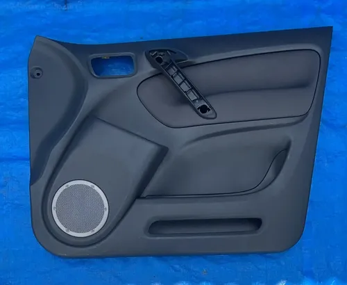 Forro De Porta Dianteira Direita Toyota Rav4 2001 A 2005