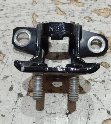 Dobradiça Porta Traseira Superior Direita Lancer 2014