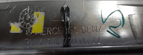 Friso Forro Porta Dianteira Direita Mercedes Ml 320 2009 Prateado