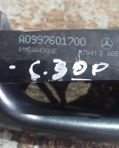 Maçaneta Traseira Esquerda Mercedes C180 C200 C250 C300 2018 Traseira