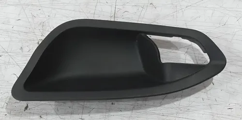 Acabamento Interna Maçaneta Dianteira Esquerda Bmw 135i 2015 Dianteira