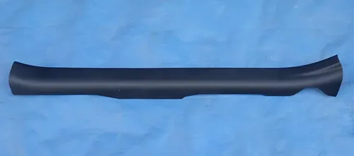 Soleira Dianteira Direita Toyota Yaris 2019 - 2023 Preto