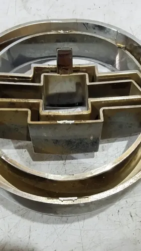 Moldura Emblema Cromada Vectra 2008