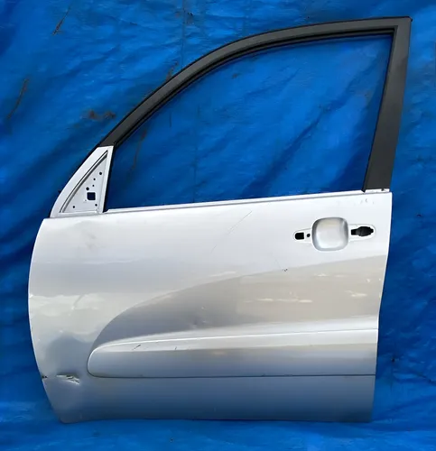 Porta Dianteira Esquerda Rav4 2000 Á 2005 / Detalhe Dianteira Esquerdo Prateado
