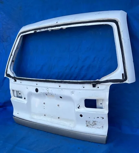 Tampa Traseira Mitsubishi Expo Space Wagon 1993 A 1997 Branco