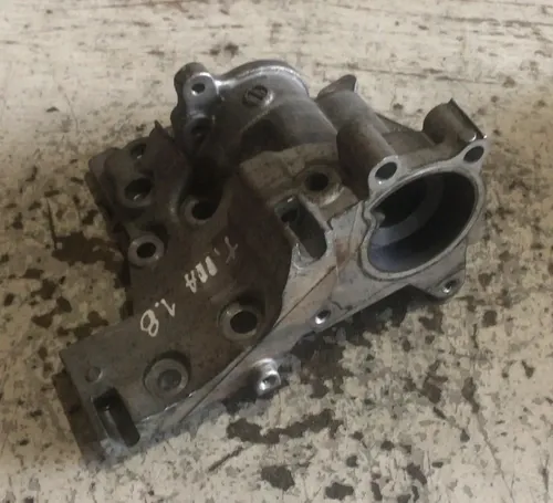 Suporte Alternador Bomba Água Nissan Tiida 1.8 2010 Suporte Alternador Bomba Água Nissan Tiida 1.8 2010