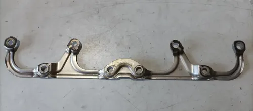 Suporte Coletor Lado Direito Bmw 550i 4.4 V8 2010